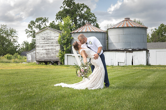 Resa Bride and Groom (9)