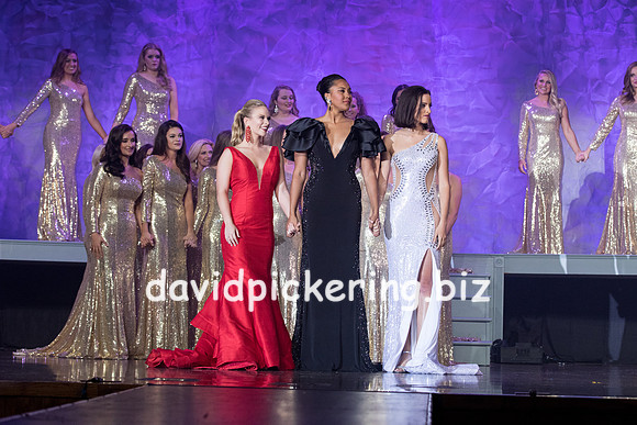 Sat Crowning-12